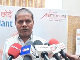 Jabalpur News: ब्रेनडेड बुजुर्ग ने इंदौर, भोपाल के मरीजों को दिया जीवनदान... जबलपुर से ग्रीन कॉरिडोर के जरिए भेजे गए ऑर्गन Jabalpur News: ब्रेनडेड बुजुर्ग ने इंदौर, भोपाल के मरीजों को दिया जीवनदान... जबलपुर से ग्रीन कॉरिडोर के जरिए भेजे गए ऑर्गन