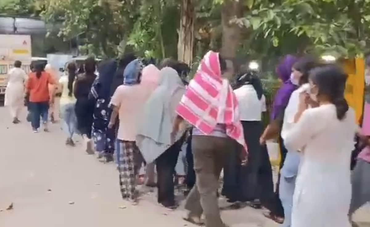 Sex racket busted by Delhi Police who pose as 'customers', 23 women from different countries rescued in Paharganj