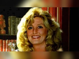 <i>The Vampire Diaries</i> Author LJ Smith Dies At 66 <i>The Vampire Diaries</i> Author LJ Smith Dies At 66