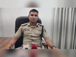 धमतरी में सरेराह लूट ! व्यापारी से 20 लाख रुपये लूटकर तीन बदमाश हुए फरार धमतरी में सरेराह लूट ! व्यापारी से 20 लाख रुपये लूटकर तीन बदमाश हुए फरार