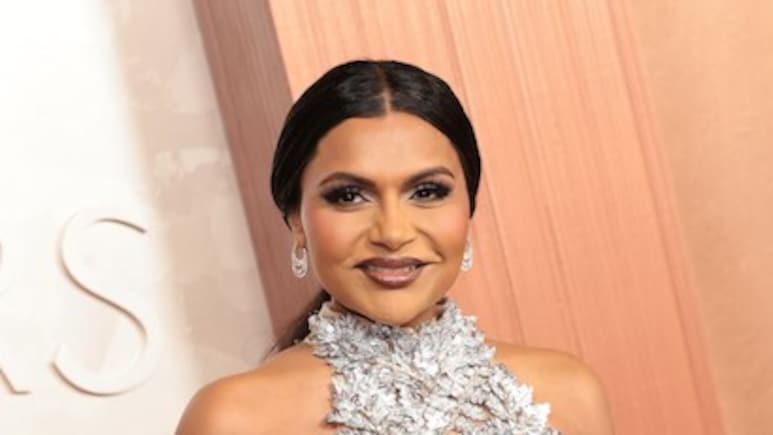 How Mindy Kaling Lost Weight With A Consistent And No-Crash Diet Approach
