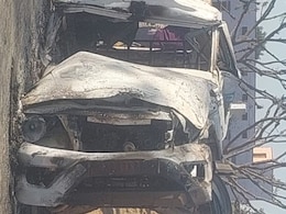 Rajasthan: नागौर में कार की टक्कर से हेड कांस्टेबल की मौत, पुलिस की गाड़ी जलकर हुई कबाड़ Rajasthan: नागौर में कार की टक्कर से हेड कांस्टेबल की मौत, पुलिस की गाड़ी जलकर हुई कबाड़