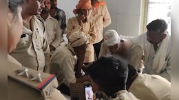 कुल्हाड़ी, लाठी-डंडे और बंदूक के साथ दो पक्षों में खूनी संघर्ष, एक की मौत; तीन भाई घायल