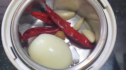 Viral Recipe: Vlogger Blends Egg With Chillies To Make 'Quick Mayo', Gets Over 13 Million Views