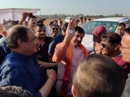 CM Mohan Yadav Katni: कटनी में सीएम यादव का हुआ भव्य स्वागत, कलेक्ट्रेट में की उद्योग संचालकों के साथ बैठक