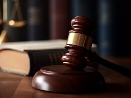 Nagpur Crime : सासूच्या न्यायासाठी मध्यरात्री न्यायालयाचं दार उघडलं, काय आहे प्रकरण? रात्रीच का घेतली सुनावणी? Nagpur Crime : सासूच्या न्यायासाठी मध्यरात्री न्यायालयाचं दार उघडलं, काय आहे प्रकरण? रात्रीच का घेतली सुनावणी?