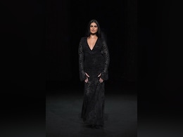 Tara Sutaria Makes A Style Case In A Black Monochromatic Look At The Lakme Fashion Week Tara Sutaria Makes A Style Case In A Black Monochromatic Look At The Lakme Fashion Week