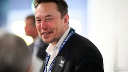 Tesla Protesters' Poster Says "Send Musk To Mars", He Responds