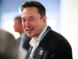 Tesla Protesters' Poster Says "Send Musk To Mars", He Responds