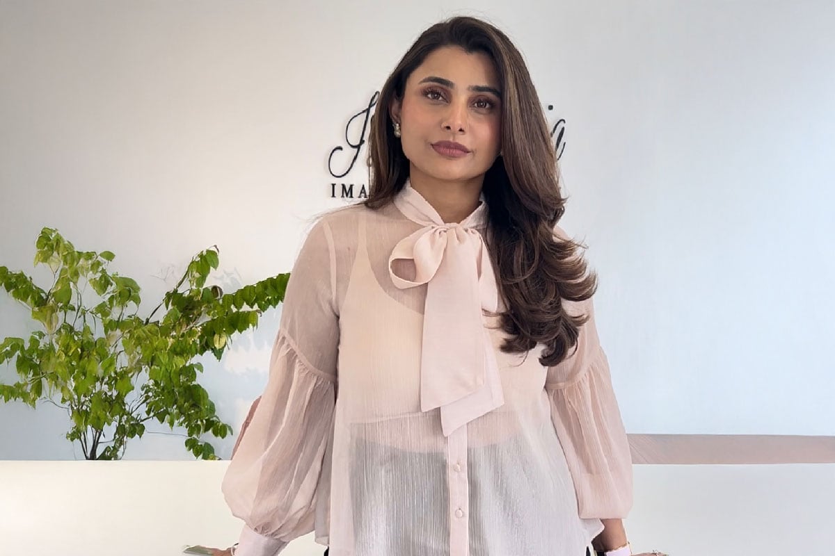 How to Effortlessly Balance Bold Trousers: Ishita Saluja's Styling Guide How to Effortlessly Balance Bold Trousers: Ishita Saluja's Styling Guide