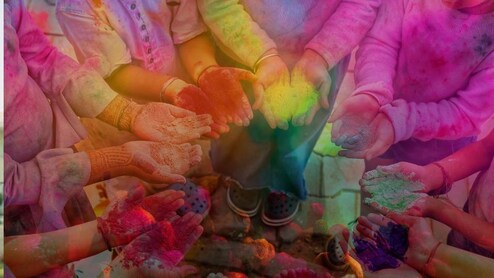 Holi 2026: क्यों मनाई जाती है होली? कैसे हुई इसकी शुरुआत, यहां जानिए इसके पीछे की अनोखी कहानी