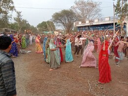 प्रतापगढ़ में 16 मार्च को खेली जाएगी 'लट्ठमार होली', महिलाओं के सम्मान के लिए शुरू हुई थी परंपरा