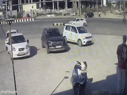 Rajasthan: लेडी टीचर चला रही थी कार, अचानक सामने आ गई स्कूटी सवार महिला; देखें एक्सीडेंट का VIDEO Rajasthan: लेडी टीचर चला रही थी कार, अचानक सामने आ गई स्कूटी सवार महिला; देखें एक्सीडेंट का VIDEO