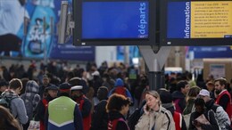 How Bomb Dating Back To World War 2 Brought Paris Station To Standstill