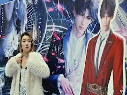 Young Chinese Women Find Virtual Love In 'Deepspace' Young Chinese Women Find Virtual Love In 'Deepspace'