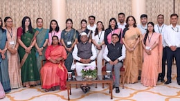 राजस्थान के प्रशासनिक और लेखा सेवा के प्रशिक्षु अधिकारियों से मिले राज्यपाल, कहा- निभाएं सार्थक भूमिका