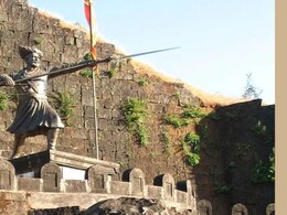 Kolhapur Panhala Fort : शिवप्रेमींच्या पाठपुराव्याला यश, पन्हाळा किल्ल्यावर शिवरायांचं स्मारक; सरकारकडून 10 कोटींचा निधी मंजूर Kolhapur Panhala Fort : शिवप्रेमींच्या पाठपुराव्याला यश, पन्हाळा किल्ल्यावर शिवरायांचं स्मारक; सरकारकडून 10 कोटींचा निधी मंजूर