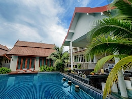 Group Travel For Holi? Here's How To Find The Best Stay Options Group Travel For Holi? Here's How To Find The Best Stay Options