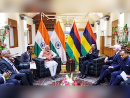 PM मोदी की मॉरीशस यात्रा क्यों है महत्वपूर्ण , चीन को कैसे लग सकता है झटका? PM मोदी की मॉरीशस यात्रा क्यों है महत्वपूर्ण , चीन को कैसे लग सकता है झटका?