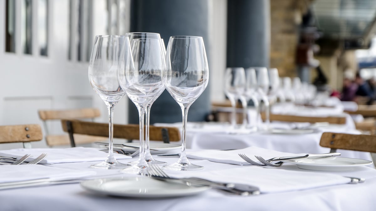 Toddler Urinates In Reusable Glass In Restaurant, Mother Says, “He Could Not Hold It”