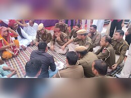 राजस्थान: सफाईकर्मी की बेटी की शादी पर पुलिसकर्मियों ने भरा मायरा, खुशी से परिजन के छलके आंसू राजस्थान: सफाईकर्मी की बेटी की शादी पर पुलिसकर्मियों ने भरा मायरा, खुशी से परिजन के छलके आंसू