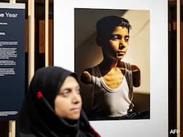 बगैर हाथों के जिंदगी की जंग लड़ता नन्हा महमूद, जानिए अवॉर्ड विनिंग फोटो की सच्चाई बगैर हाथों के जिंदगी की जंग लड़ता नन्हा महमूद, जानिए अवॉर्ड विनिंग फोटो की सच्चाई