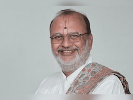 Mewar Royal Family: कौन हैं पूर्व राज परिवार के कुलगुरु डॉ. वागीशकुमार गोस्वामी, जो लक्ष्यराज सिंह मेवाड़ को गद्दी पर विराजमान करवाएंगे  Mewar Royal Family: कौन हैं पूर्व राज परिवार के कुलगुरु डॉ. वागीशकुमार गोस्वामी, जो लक्ष्यराज सिंह मेवाड़ को गद्दी पर विराजमान करवाएंगे