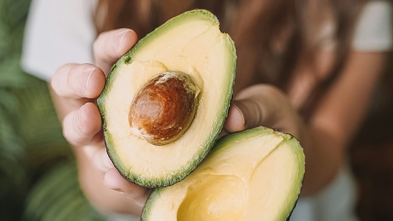 AIIMS-Trained Doctor Explains What Happens If You Eat Avocado Daily For 14 Days