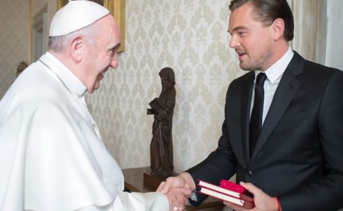 Leonardo DiCaprio, Russell Crowe And Others Pay Tribute To Pope Francis
