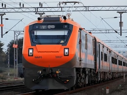 Indian Railways To Make Aadhaar Linking Mandatory For Tatkal Booking To Ensure Fairness Indian Railways To Make Aadhaar Linking Mandatory For Tatkal Booking To Ensure Fairness