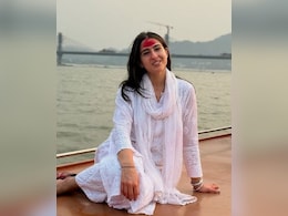 Sara Ali Khan Visits Kamakhya Temple. See Pics