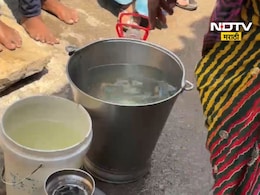 Solapur News: सोलापुरात दूषित पाण्यामुळे 2 मुलींचा मृत्यू, कुटुंबियांचा आक्रोश; नागरिकांचा संताप Solapur News: सोलापुरात दूषित पाण्यामुळे 2 मुलींचा मृत्यू, कुटुंबियांचा आक्रोश; नागरिकांचा संताप