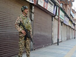 पहलगाम आतंकी हमले के विरोध में पूरा जम्मू कश्मीर बंद, 35 साल में पहली बार इतना बड़ा बंद पहलगाम आतंकी हमले के विरोध में पूरा जम्मू कश्मीर बंद, 35 साल में पहली बार इतना बड़ा बंद