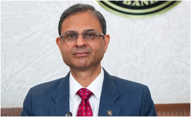 RBI on Gold Loan: गोल्ड लोन को लेकर आरबीआई ने किया ऐसा ऐलान कि मुथूट फाइनेंस समेत गिर गए इनके शेयर
