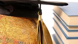 Study Abroad: How Can Students Effectively Manage Their Social Media Presence