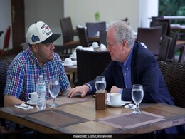 US Senator Meets Salvadoran Migrant Wrongfully Deported By Team Trump US Senator Meets Salvadoran Migrant Wrongfully Deported By Team Trump