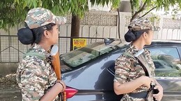 ED Raid: MP में 20 से अधिक ठिकानों पर ED का छापा, 71 करोड़ के फर्जी बैंक चालान घोटाले में 28 टीमें कर रही जांच