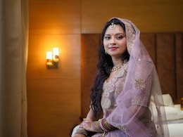Unique Colors से लेकर बेहतरीन Designs तक, बेहद शानदार है Modern Brides के लिए ये शादी के लहंगे Unique Colors से लेकर बेहतरीन Designs तक, बेहद शानदार है Modern Brides के लिए ये शादी के लहंगे