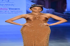 Rakul Preet Singh, Huma Qureshi And Mouni Roy Lit Up The Stage Rakul Preet Singh, Huma Qureshi And Mouni Roy Lit Up The Stage