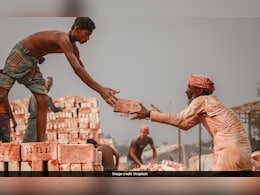 हरियाणा में मजदूरों के न्यूनतम वेतन में इजाफा, जानें देश में कितनी न्यूनतम मजदूरी तय की गई है?