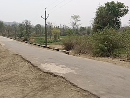 Balaghat News: कभी भी ढह सकता है ये पुल, अपनी दुर्दशा पर आंसू बहा रहा सर्राटी नदी का पुलिया  Balaghat News: कभी भी ढह सकता है ये पुल, अपनी दुर्दशा पर आंसू बहा रहा सर्राटी नदी का पुलिया