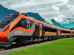 कश्मीर को पीएम मोदी की बड़ी सौगात, 19 अप्रैल से घाटी में दौड़ेगी वंदे भारत ट्रेन कश्मीर को पीएम मोदी की बड़ी सौगात, 19 अप्रैल से घाटी में दौड़ेगी वंदे भारत ट्रेन