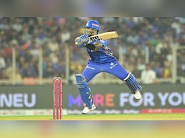 MI vs KKR: सूर्यकुमार यादव का टी-20 में तहलका, ऐसा महारिकॉर्ड बनाने वाले भारत के इकलौते बल्लेबाज MI vs KKR: सूर्यकुमार यादव का टी-20 में तहलका, ऐसा महारिकॉर्ड बनाने वाले भारत के इकलौते बल्लेबाज