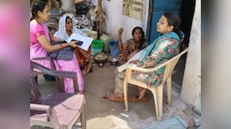 Child Marriage : बचपन को शादी की बेड़ियों में जकड़ने की नानी कर रही थी तैयारी, तभी पहुंच गई लाडो की टीम, फिर...