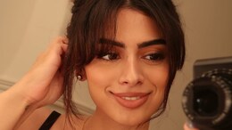 Khushi Kapoor Keeps It Glam In Soft Brown Eye Lids And Dewy Base