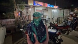 Love Triangle : दोस्ती...दरार के बाद बॉयफ्रेंड को लेकर मची रार; लड़कियों ने बाथरूम से निकाला कर खूब पीटा