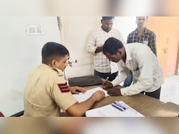 Rajasthan: दोस्त के साथ घर से घूमने निकला युवक, 3 दिन बाद कुएं में मिली लाश Rajasthan: दोस्त के साथ घर से घूमने निकला युवक, 3 दिन बाद कुएं में मिली लाश