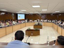 Rajasthan Politics: कृषि मंत्री किरोड़ी लाल की वापसी, 9 महीने बाद संभाला काम; अधिकारियों की लगा दी क्लास Rajasthan Politics: कृषि मंत्री किरोड़ी लाल की वापसी, 9 महीने बाद संभाला काम; अधिकारियों की लगा दी क्लास