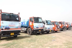 Delhi CM Flags Off 1,100 Tankers Fitted With GPS System, To Boost Summer Water Supply Delhi CM Flags Off 1,100 Tankers Fitted With GPS System, To Boost Summer Water Supply