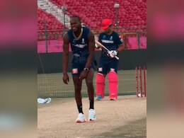 Watch: Jofra Archer Rattles RR's 14-Year-Old Vaibhav Suryavanshi With Bouncer, Then This Happens